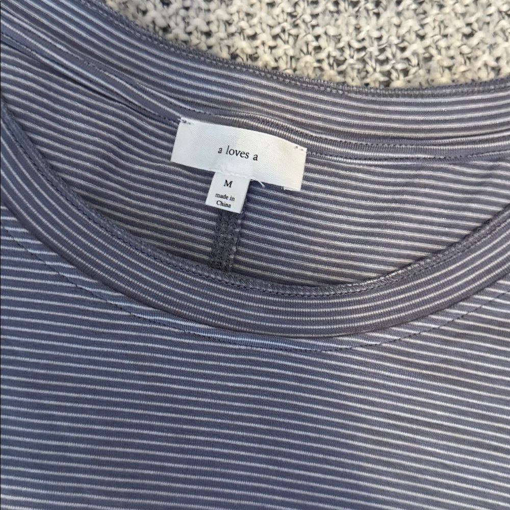 A Loves A Blue & White Striped Short Sleeve Scoop Neck Tee Top Women’s Medium - Picture 2 of 3